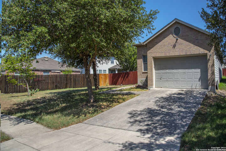 Property Photo: 9115 Maury Arch TX 78245