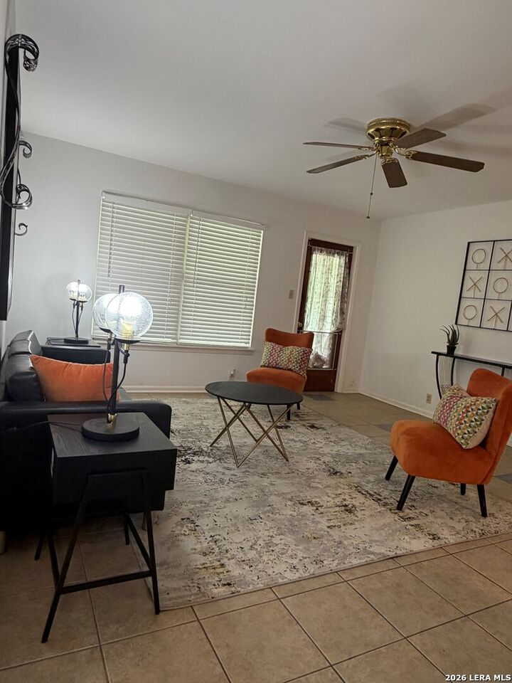 Property Photo: 4302 Waikiki Dr TX 78218