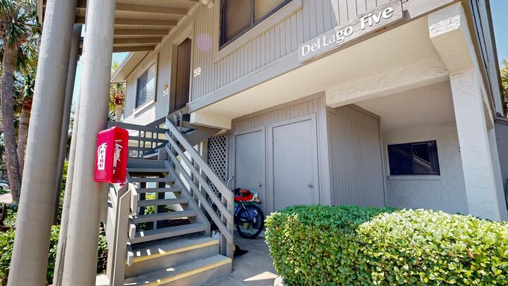 Property Photo:  59 Village Del Lago Cir  FL 32080 