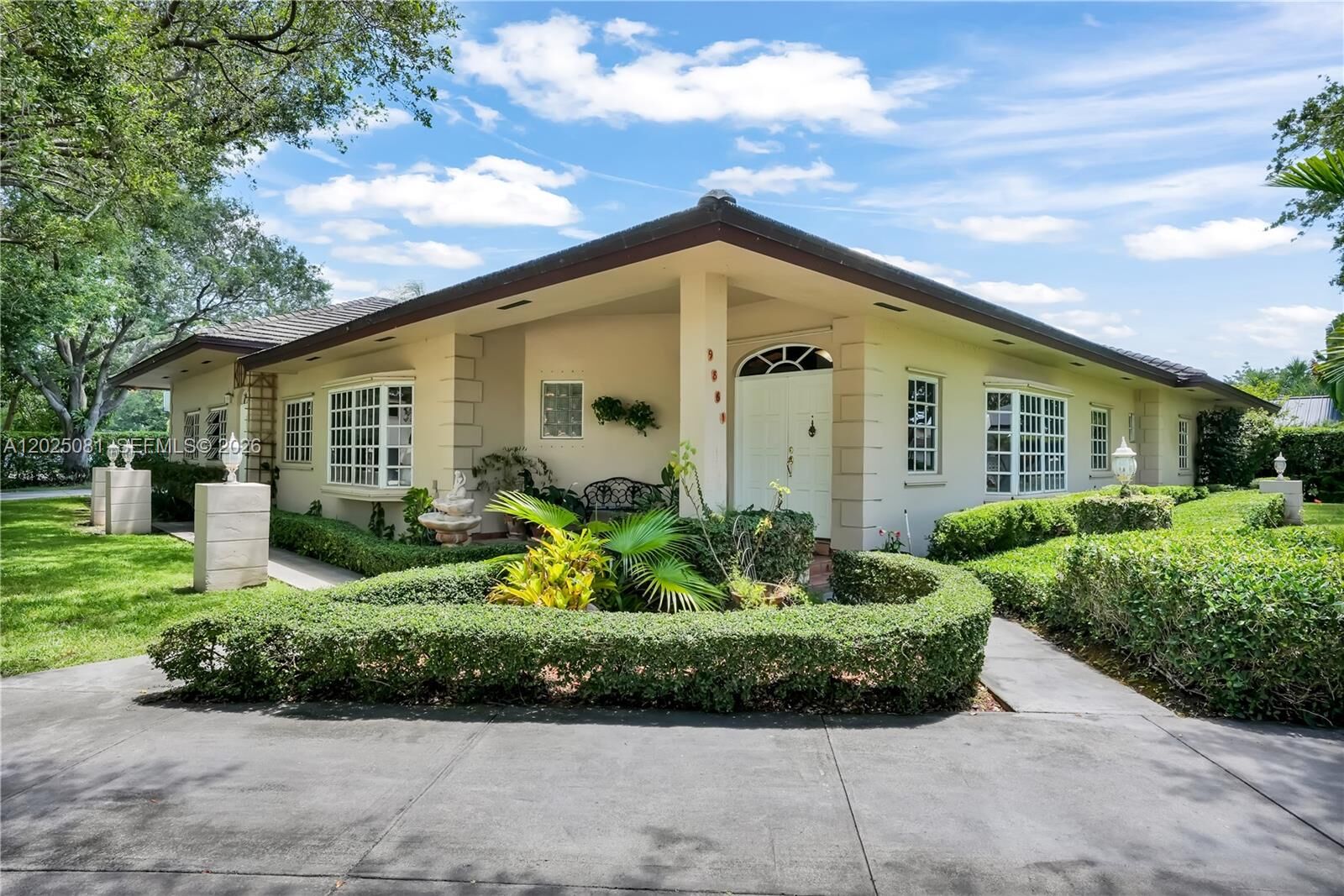 Property Photo: 9861 SW 130th St FL 33176