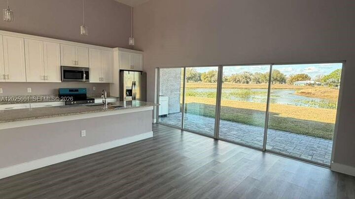 Property Photo: 6805 Heavitree Dr 6805 Heavitree Dr FL 33876