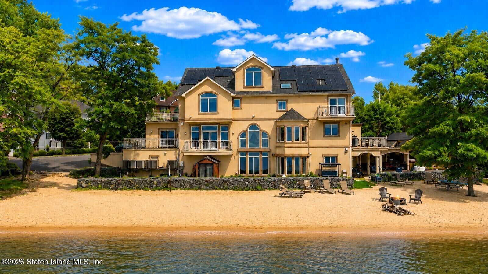 Property Photo: 30 Aviva Court NY 10307