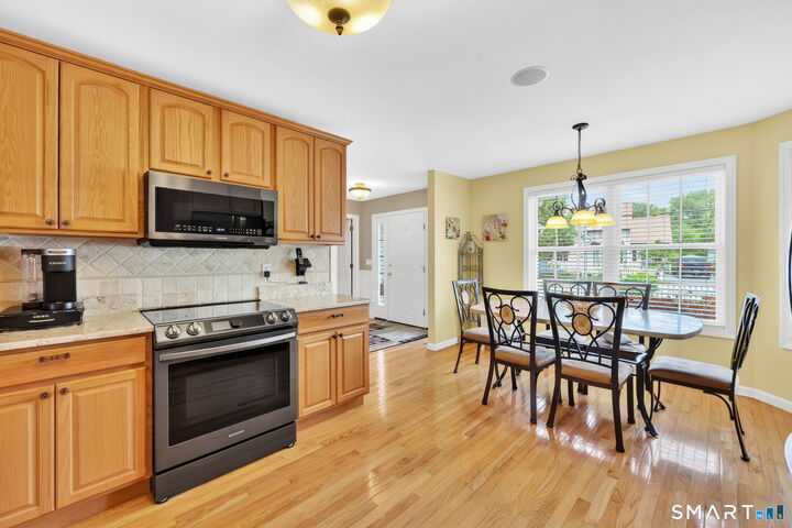Property Photo: 31 Ross Way 31 CT 06096