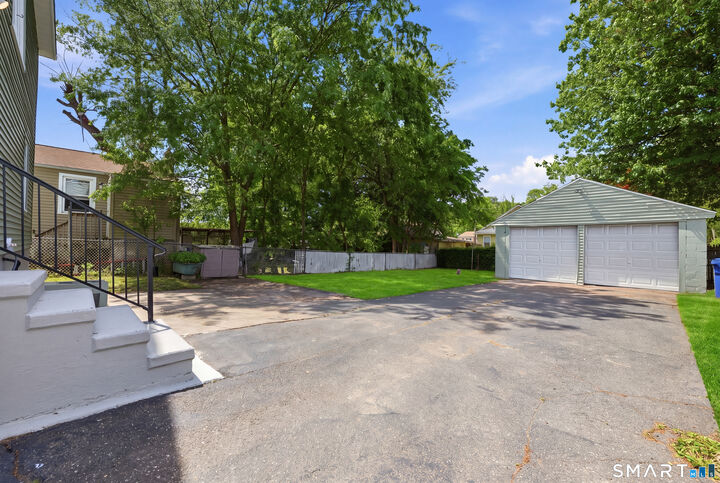 Property Photo:  127 Rangely Street  CT 06516 