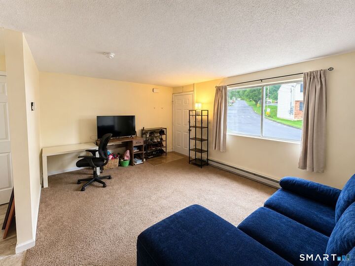 Property Photo:  461 Spring Street 1A  CT 06770 