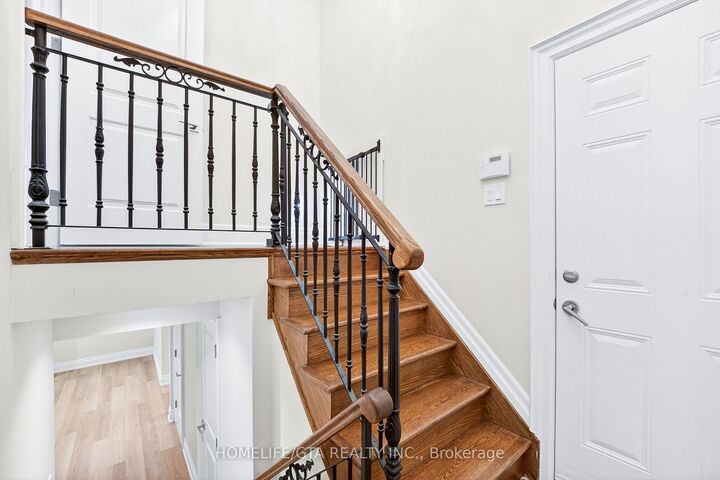 Property Photo:  674 Bedford Park Avenue  ON M5M 1K3 