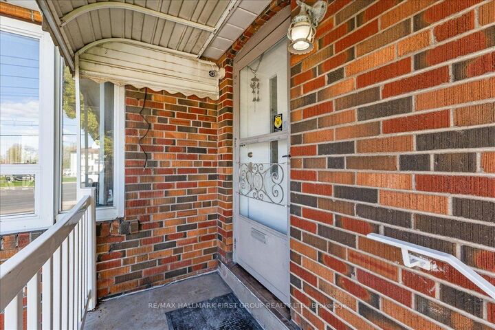 Property Photo: 2690 Islington Avenue ON M9V 2X5