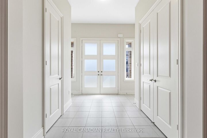 Property Photo: 277 Wesmina Avenue ON L4A 5C2