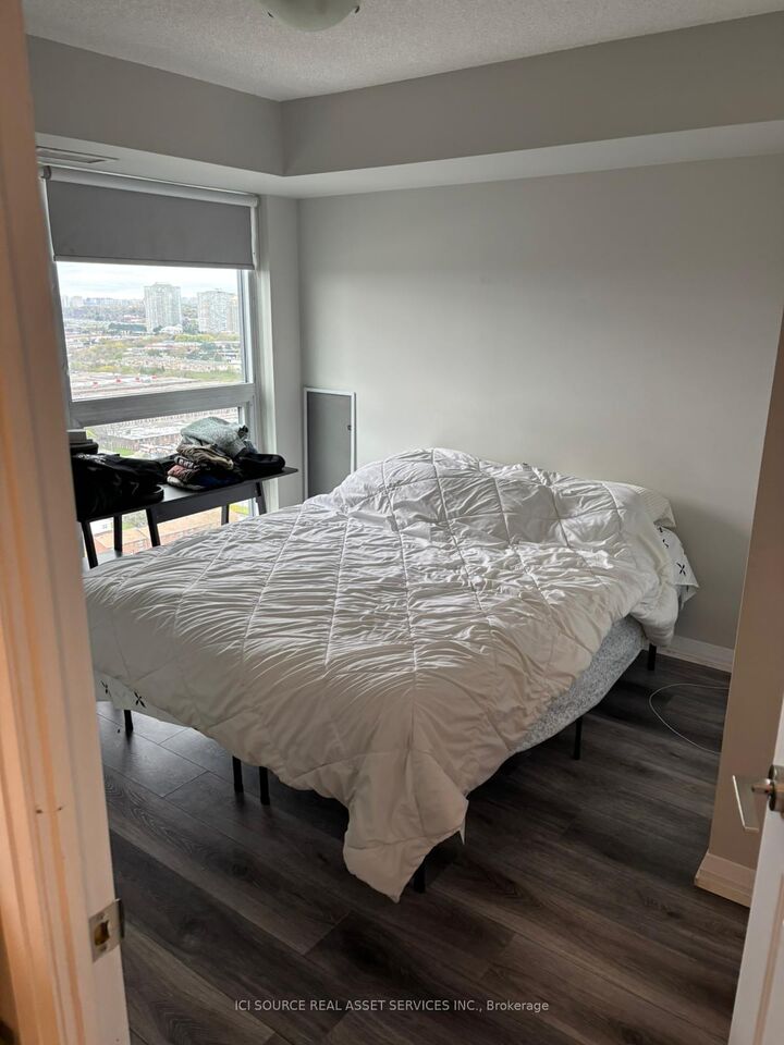 Property Photo: 30 Meadowglen Place 2504 ON M1G 0A6