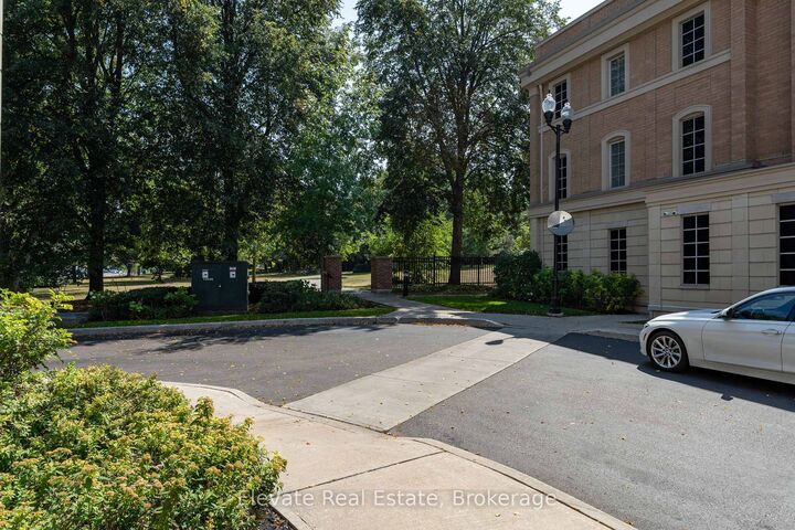 Property Photo: 1 Hargrave Lane 1 ON M4N 0A4