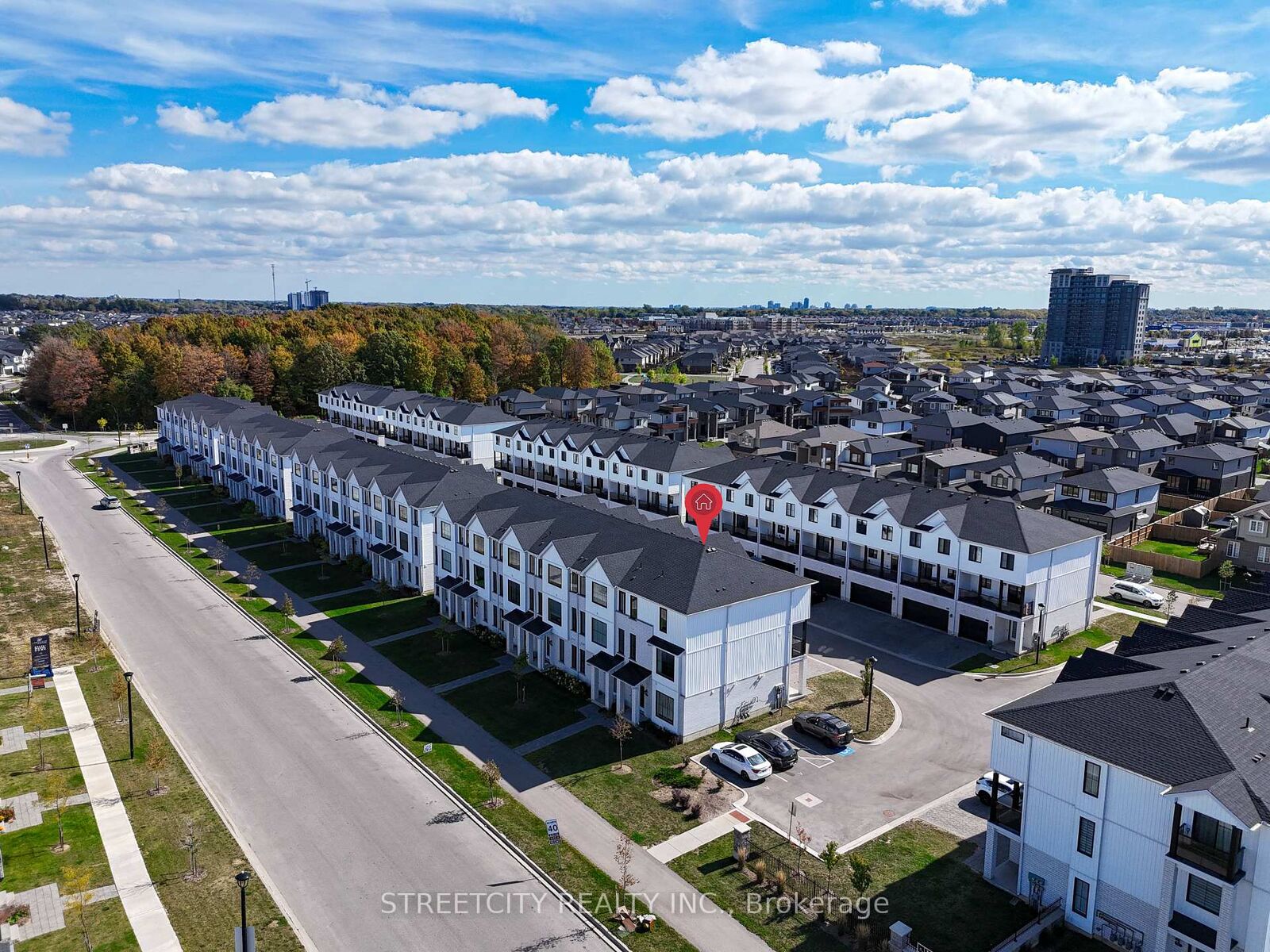 Property Photo: 1781 Henrica Avenue 64 ON N6G 0Y2