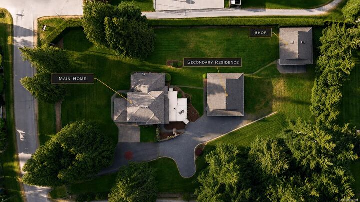 3639 Farnsworth Rd — photo 1