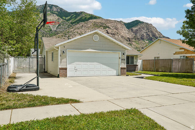 Property Photo:  1450 N Madison Ave E  UT 84404 