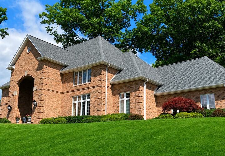 Property Photo: 2195 Chardonnay Cir PA 15044