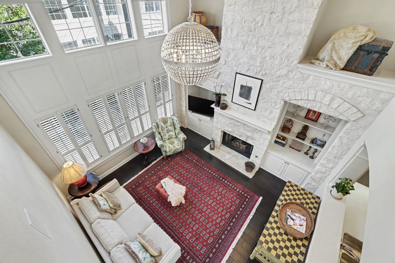 Property Photo: 3800 Bailey Lane F-1 TX 78756