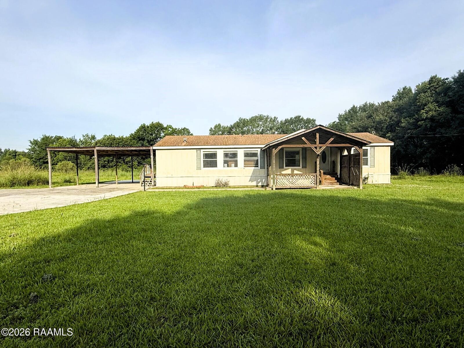 Property Photo:  184 Mini Road  LA 70570 