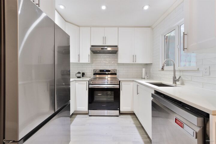 Property Photo: 2986 Coast Meridian Road 28 BC V3B 3M8