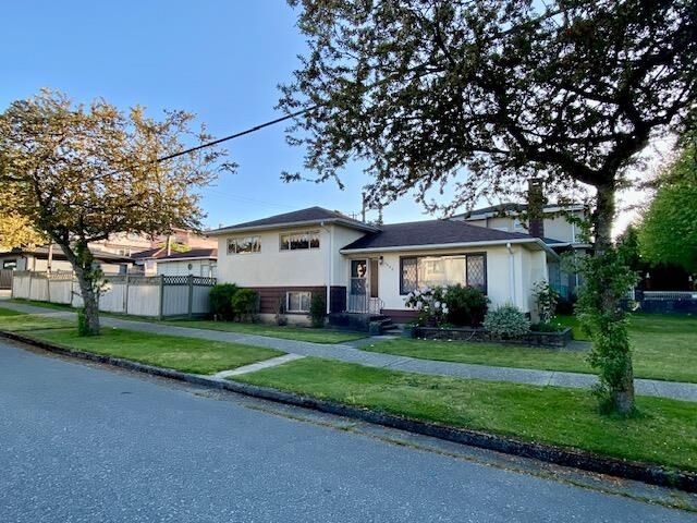 Property Photo: 3925 Penticton Street BC V5R 1X7