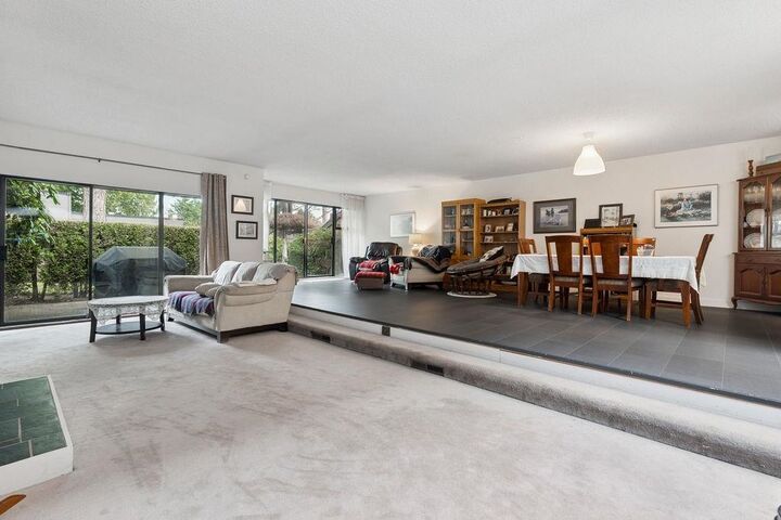 Property Photo: 6626 Turnberry Crescent BC V5X 4M8