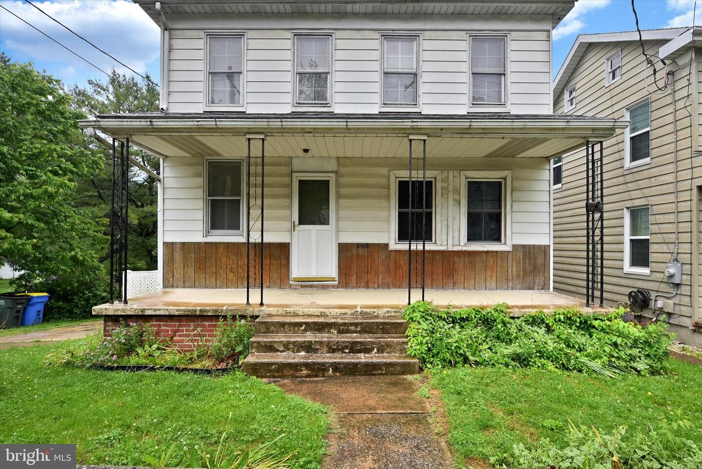 Property Photo:  2560 N Sherman Street  PA 17406 