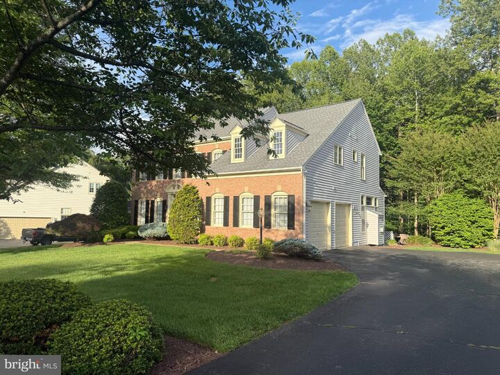 Property Photo: 13175 Amblewood Drive VA 20112