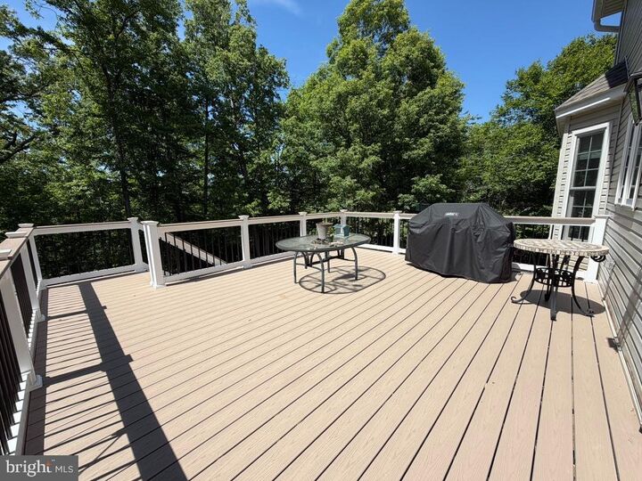 Property Photo: 18 Birney Court VA 22405