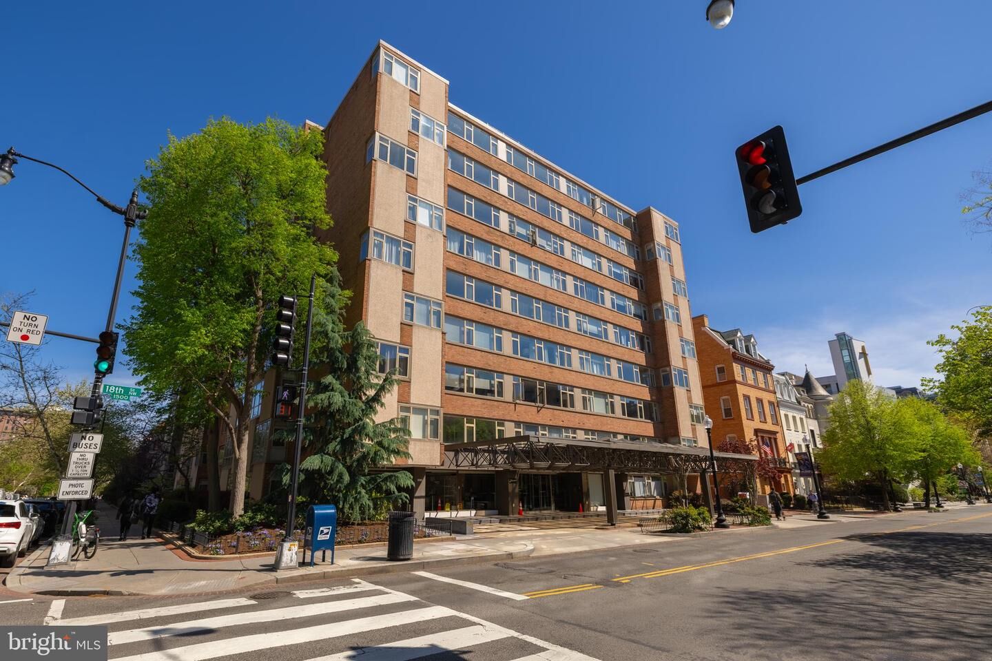 Property Photo:  1545 18th Street NW 303  DC 20036 