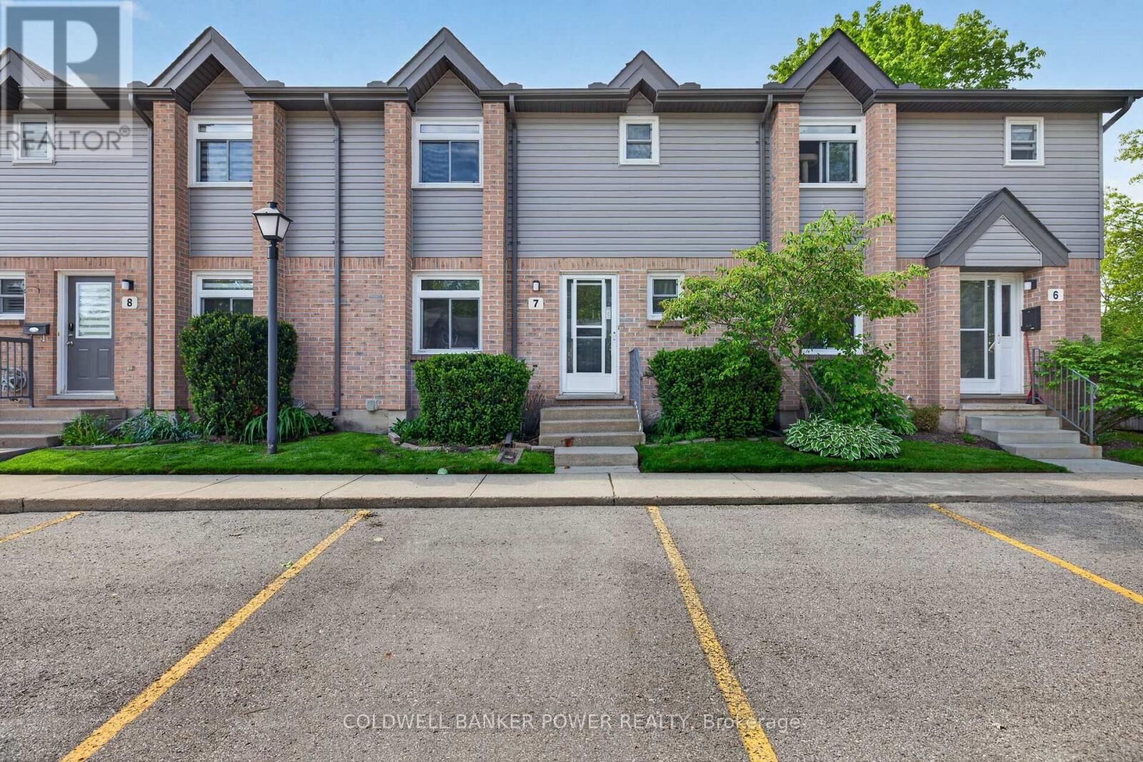 Property Photo:  1294 Byron Baseline Road 7  ON N6K 4G8 