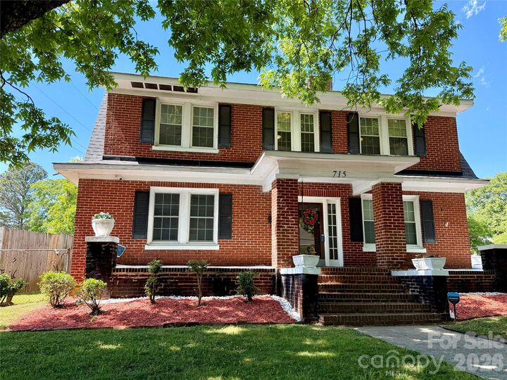Property Photo:  715 E Marion Street  NC 28150 