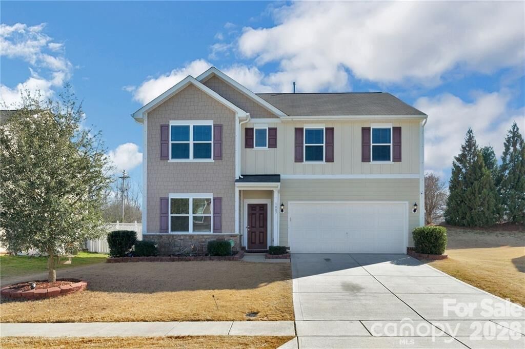Property Photo:  1007 Sunflower Lane  NC 28079 