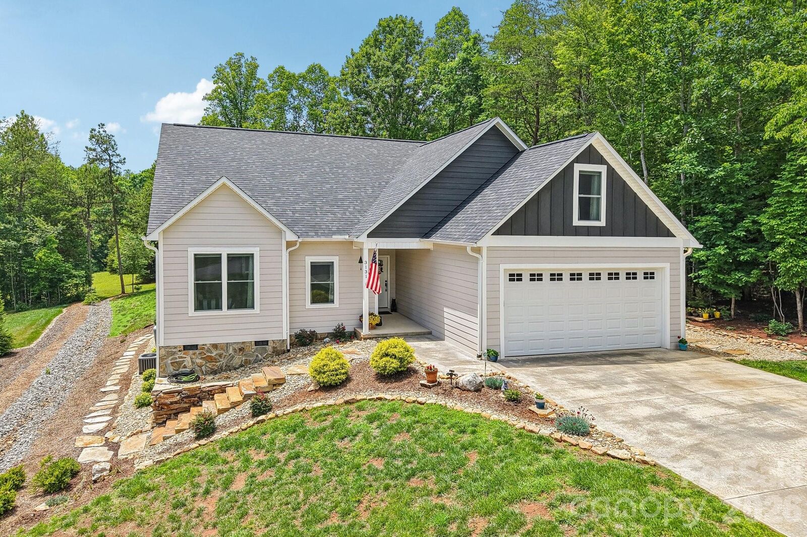 Property Photo: 3131 Richard Street NC 28655