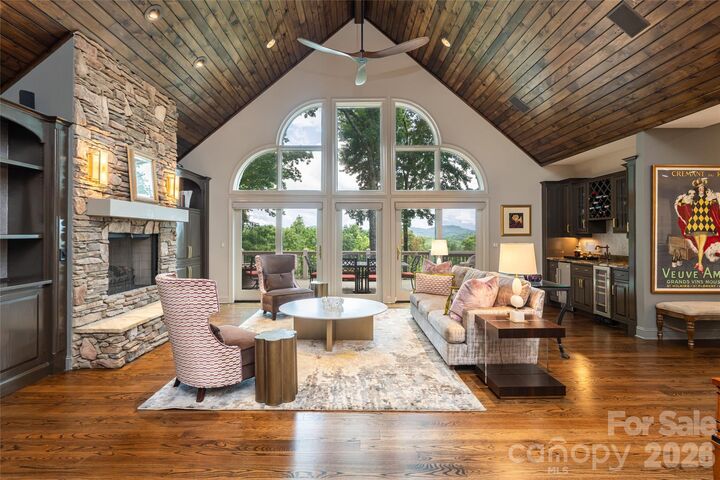 Property Photo:  305 Piney Knoll Lane  NC 28739 
