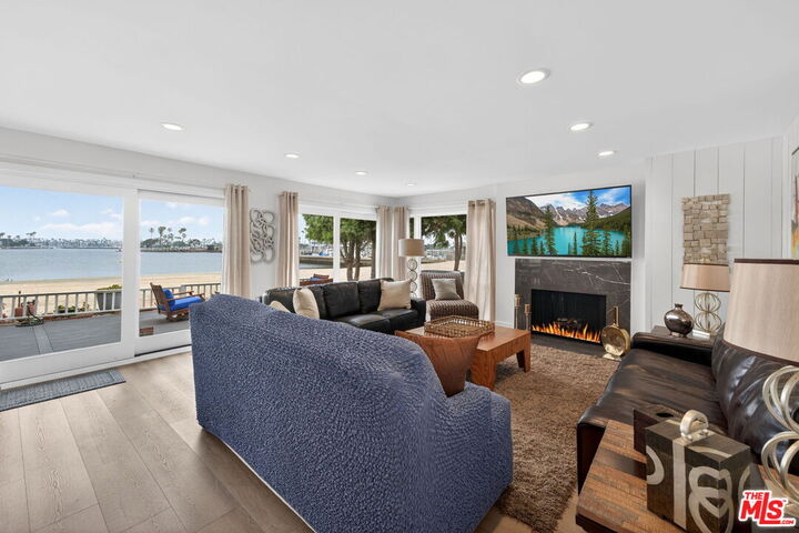 Property Photo:  6819 E Ocean Blvd  CA 90803 