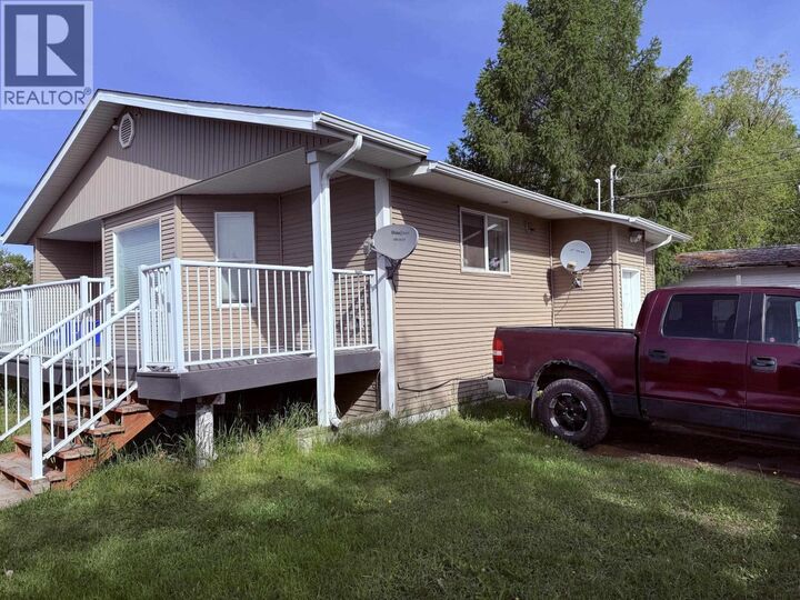 Property Photo: 450 Tofield Street BC V2M 1X8