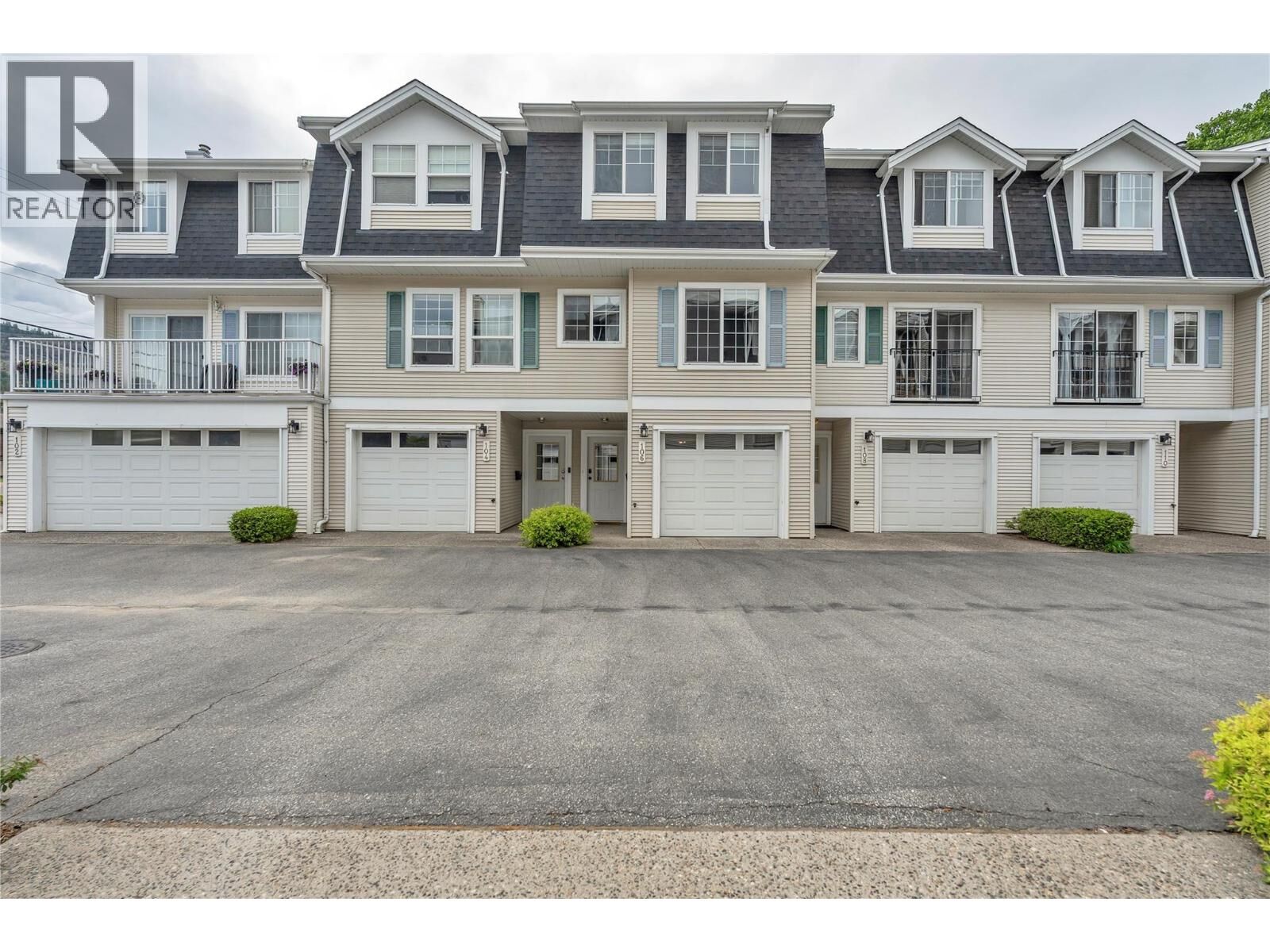 Property Photo:  3145 Wilson Street 106  BC V2A 5Y6 