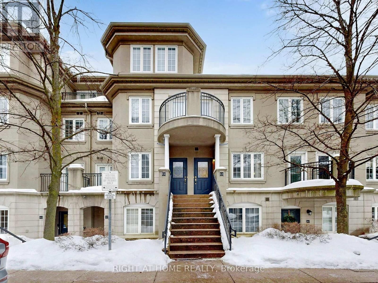 Property Photo:  108 Finch Avenue West B28  ON M2N 6W6 