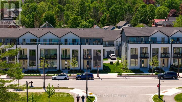 Property Photo:  89 Lightfoot Drive  ON L3V 7L8 