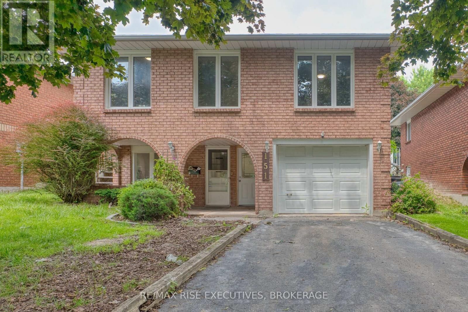 Property Photo: 151 Dauphin Avenue 2 ON K7K 6W3