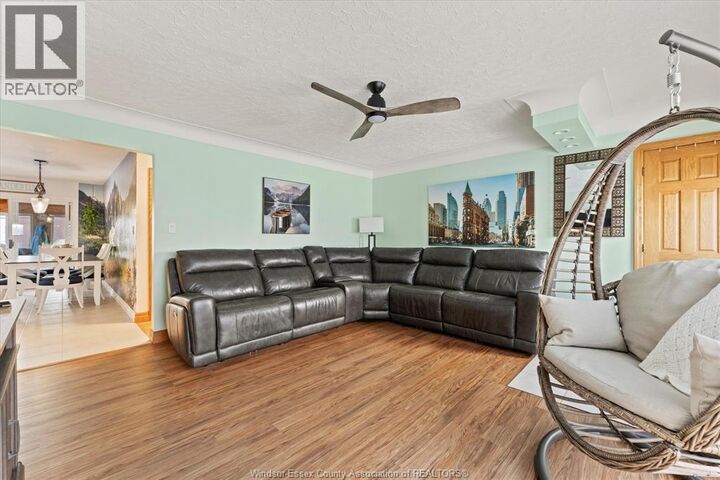 Property Photo:  22 Roger Street  ON N8H 3N9 