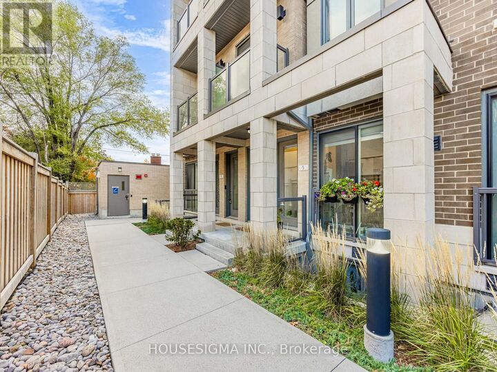 Property Photo: 713 Lawrence Avenue West 5 ON M6A 1B4