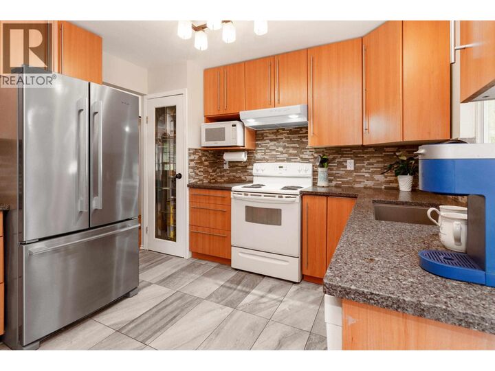 Property Photo: 1853 Windermere Avenue BC V3B 2K5