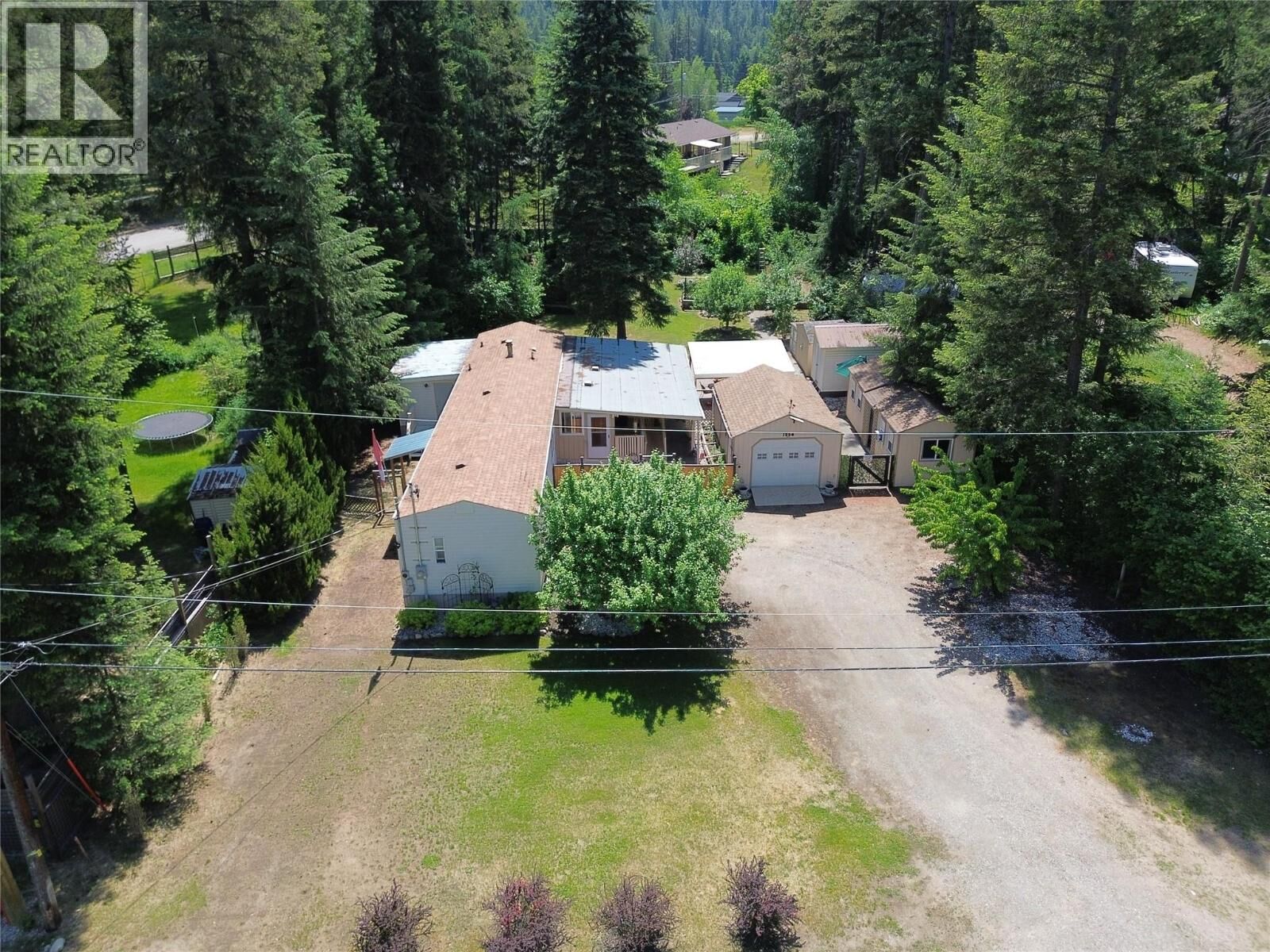Property Photo: 1558 Thompson Road BC V0H 1E0