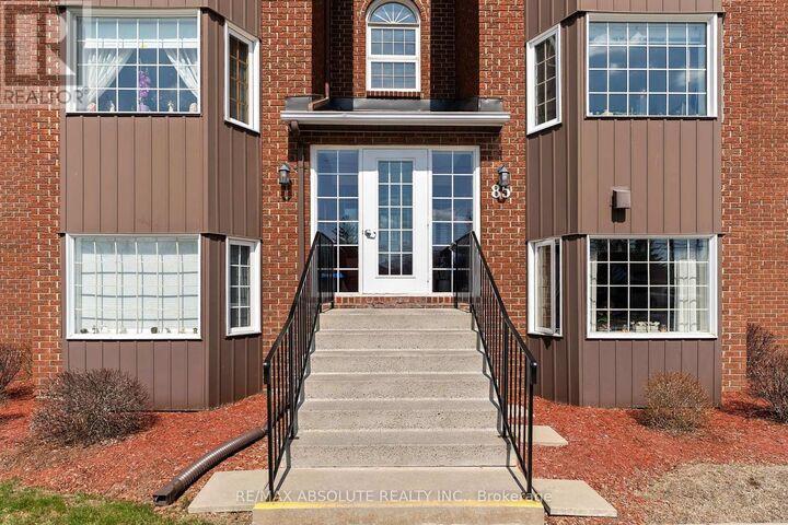 Property Photo:  85 Edey Street 2A  ON K7S 1B9 