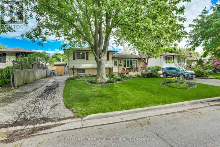 Property Photo:  119 Metcalfe Crescent  ON N6E 1H8 