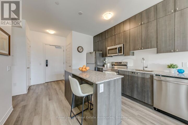 Property Photo:  460 Gordon Krantz Avenue 108  ON L9E 1Z2 