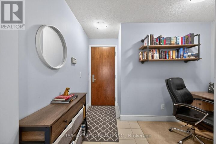Property Photo: 37 Galleria Parkway 319 ON L3T 0A5