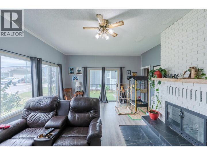 Property Photo: 7503 Howis Crescent BC V0H 1Z4