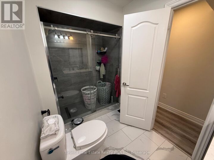 Property Photo:  130 Ashurst Crescent  ON L6V 3N9 
