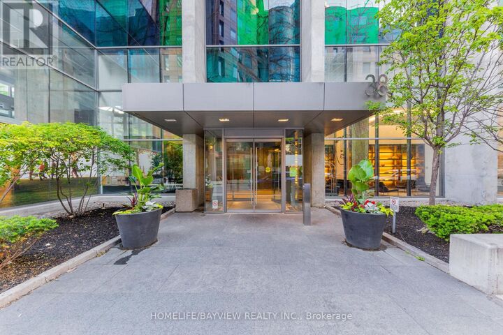 Property Photo:  38 Grenville Street 2405  ON M4Y 1A5 