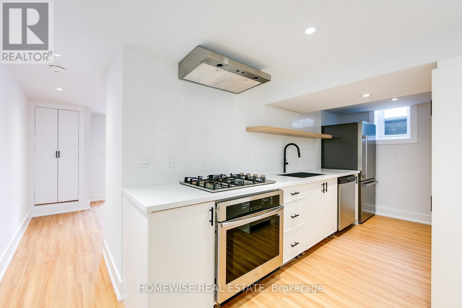 Property Photo:  103 Malvern Avenue 1  ON M4E 3E6 